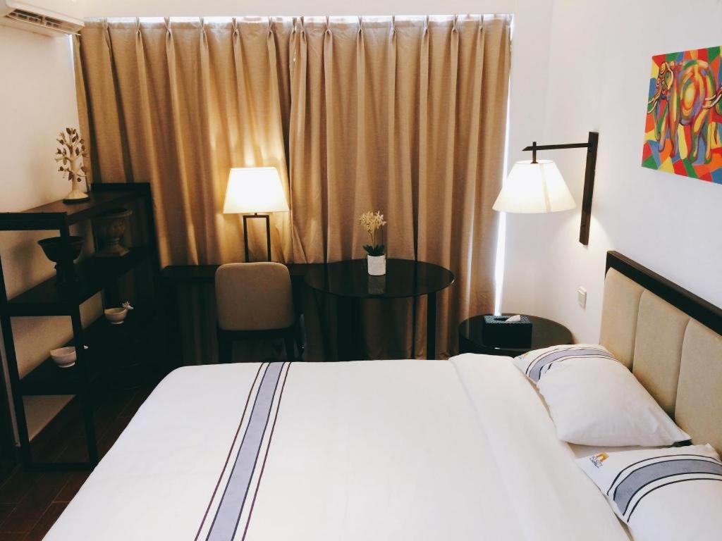 Sky City Hotel Вьентьян Экстерьер фото